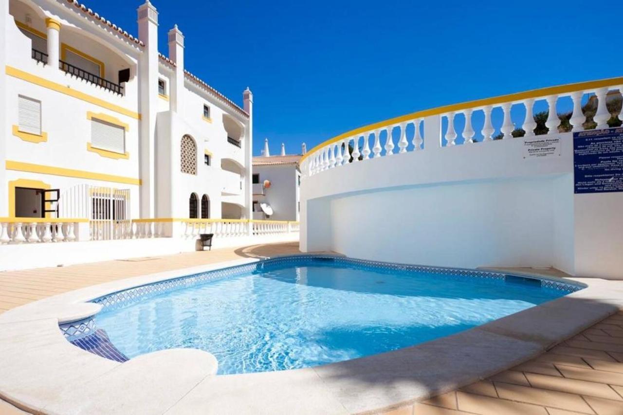 Sunny Duplex W/ Pool & Balcony By Lovelystay كارفويرو المظهر الخارجي الصورة